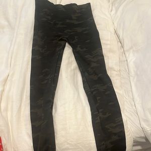 Camo spanx leggings very flattering